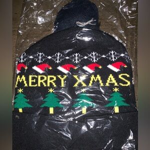 Merry XMas Light-Up Beanie